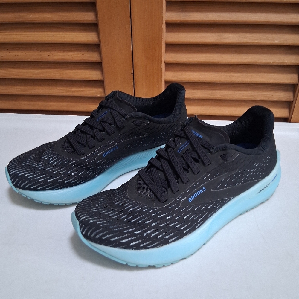 Brooks Hyperion Tempo Women's Lightweight Road Running Shoe Black Blue Size: 6.5